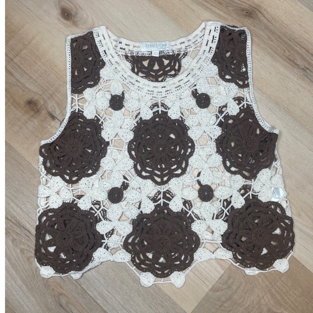 Rebellion Again Women XS Brown Cream Crochet Floral Crop Top Vest 27588 Boho - Picture 2 of 7